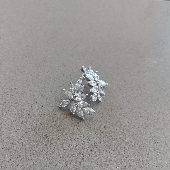 Jewelry - Sterling Silver Elegant Sparkling CZ Floral Earrings Wedding/Special Occasion